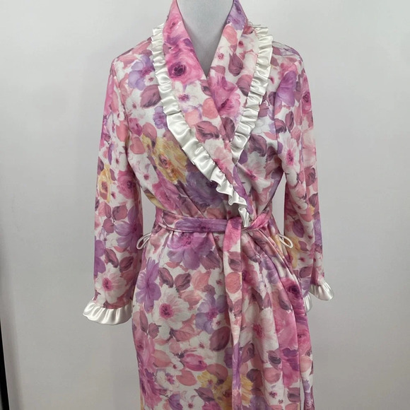 Vintage Loungees Robe Womens Sz Medium Pink Purple Floral 3/4 Sleeve Ruffle Trim - Picture 2 of 10